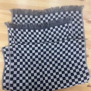 Gingham check scarf